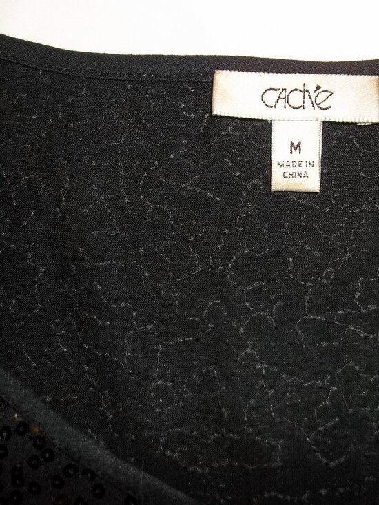 Cache Sparkle black all over sequins top Sz Medium Cold shoulder Y2K - Picture 7 of 7